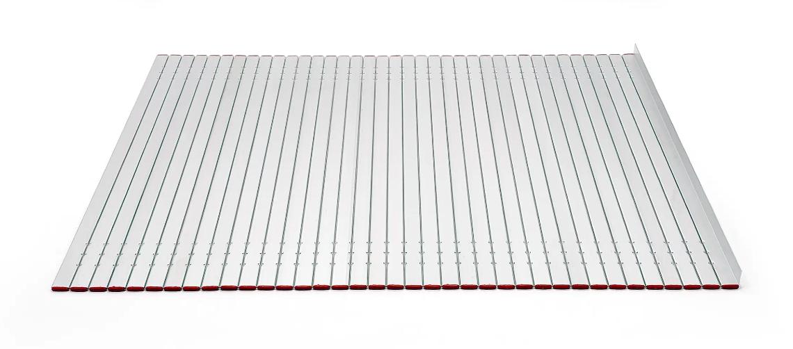 Flat detail of aluminum curtain machine protection cover