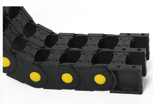 End detail of bridge type drag chain, openable plastic drag chain
