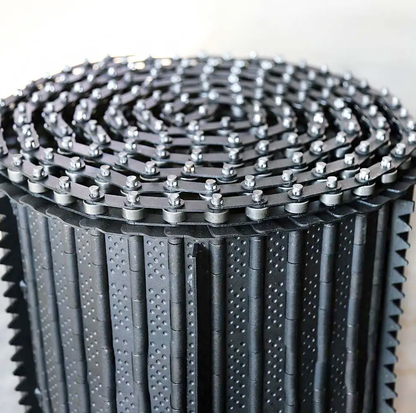 Grey chain plate detail of hinge chip conveyor, heavy duty chain plate