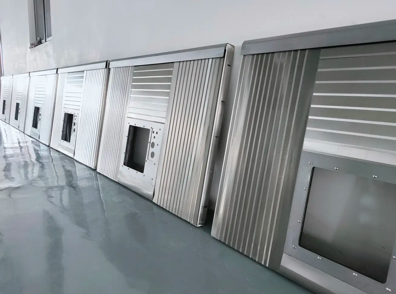 Inside detail of multi-axis telescopic steel plate machine guard cover