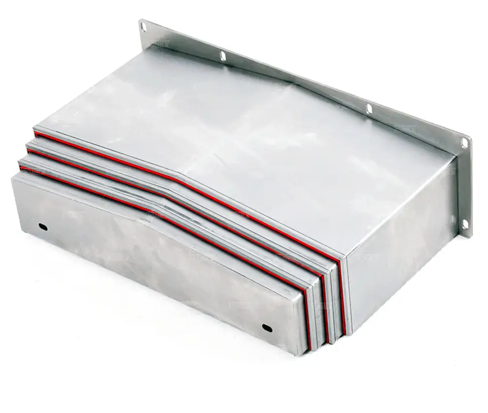 Straight detail of telescopic steel plate machine guard cover